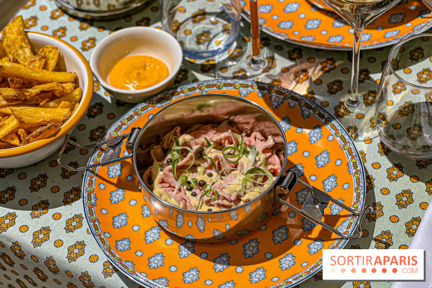 La terrasse estivale du Printemps Haussmann 2025 avec vue sur Paris et la Tour Eiffel  - image00026