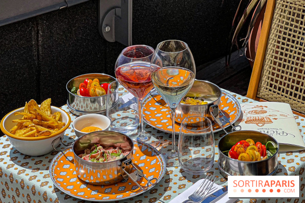 La terrasse estivale du Printemps Haussmann 2025 avec vue sur Paris et la Tour Eiffel  - image00041