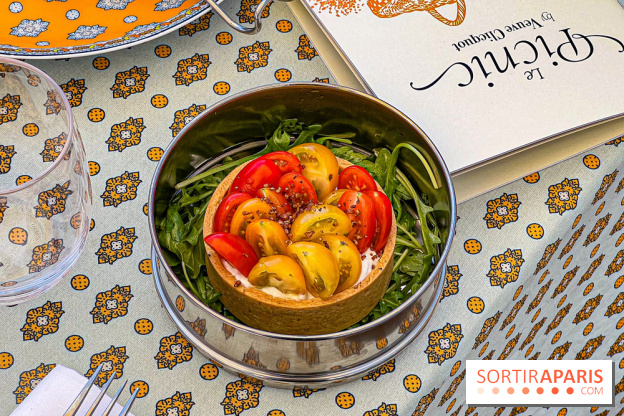 La terrasse estivale du Printemps Haussmann 2025 avec vue sur Paris et la Tour Eiffel  - image00042