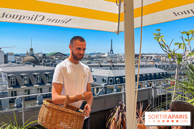 La terrasse estivale du Printemps Haussmann 2025 avec vue sur Paris et la Tour Eiffel  - image00052