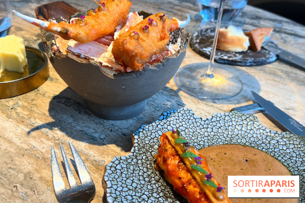 Restaurant Alan Geaam - La Langoustine Royale Cuite au BBQ et mariné aux épices taouk, kumquat, aïoli et tagète