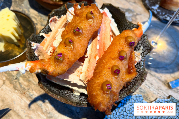 Restaurant Alan Geaam - La Langoustine Royale Cuite au BBQ et mariné aux épices taouk, kumquat, aïoli et tagète