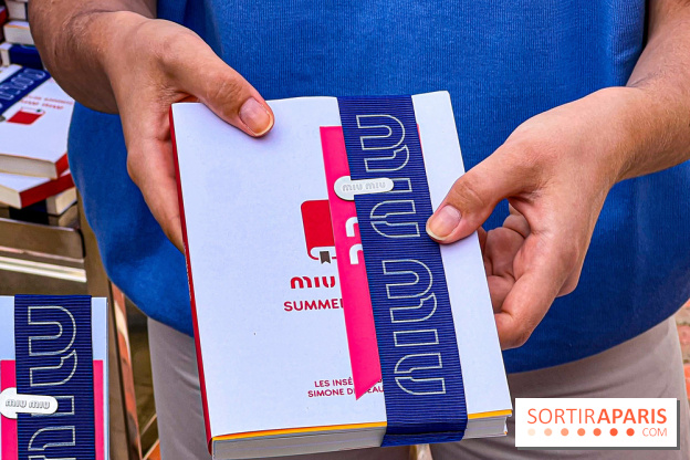 Miu Miu Summer Reads : la maison italienne ouvre un pop up et distribue des livres gratuits à Paris