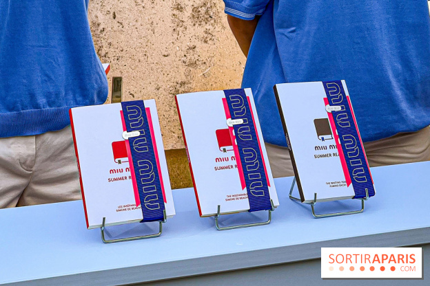 Miu Miu Summer Reads : la maison italienne ouvre un pop up et distribue des livres gratuits à Paris