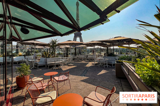 Bar Les Ombres : cocktails & tapas sur le rooftop du Musée du Quai Branly avec vue sur la tour Eiffel