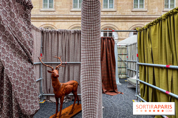 Paris Design Week 2025 : Le Labyrinthe, l'installation monumentale et mode à l'Hôtel de la Marine