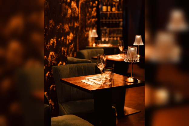 Canopé : le restaurant incontournable du 8eme arrondissement de Paris qui casse les codes de la gastronomie.