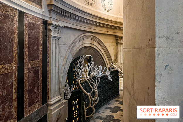 Paris Design Week 2025: une œuvre textile s'invite dans la Colonne de Juillet, place de la Bastille - IMG 7274 jpg