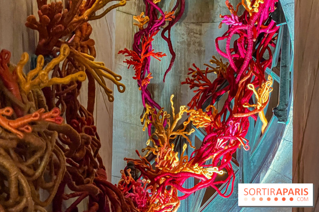 Paris Design Week 2025: une œuvre textile s'invite dans la Colonne de Juillet, place de la Bastille - IMG 7361 jpg