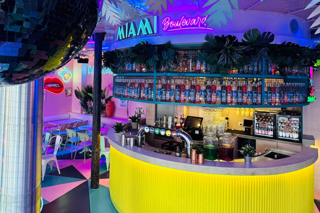 Miami Boulevard l'adresse tendance, c'est Brunch le week-end et Resto-club tous les soirs