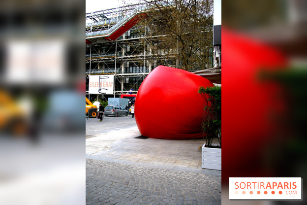 Le RedBall Project de Kurt Perschke débarque à Paris