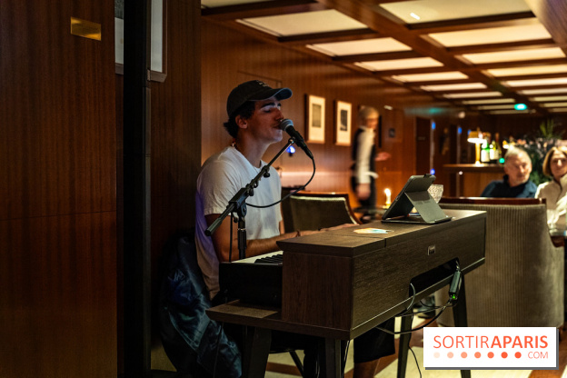 Le Dîner Renversé des Grands Voyageurs - chanteur live karaoké