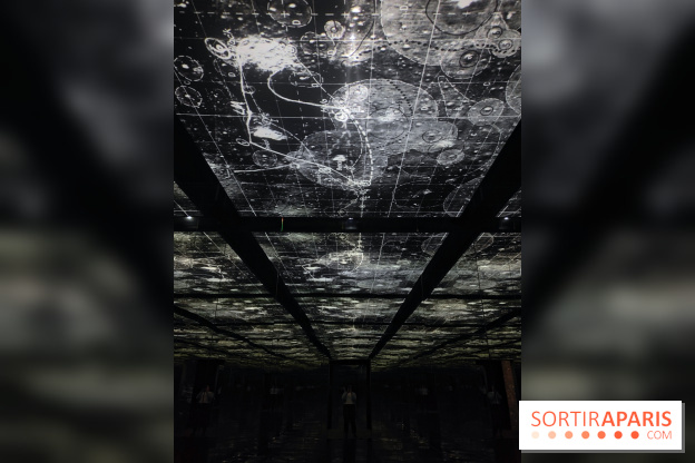 Destination Lune : un voyage immersif dans les étoiles à l'Atelier des Lumières - photos