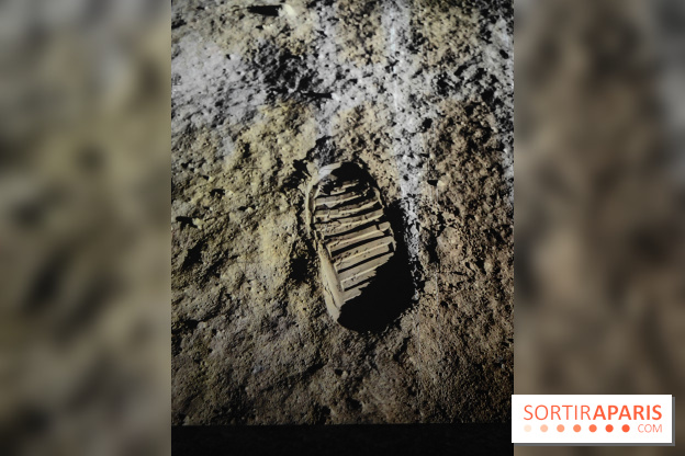 Destination Lune : un voyage immersif dans les étoiles à l'Atelier des Lumières - photos - fotor 1758652634801