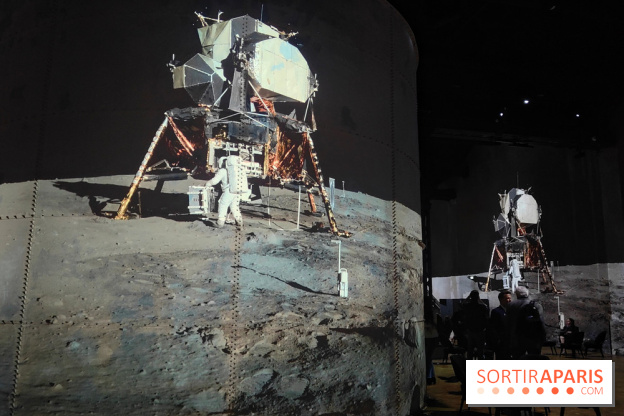 Destination Lune : un voyage immersif dans les étoiles à l'Atelier des Lumières - photos