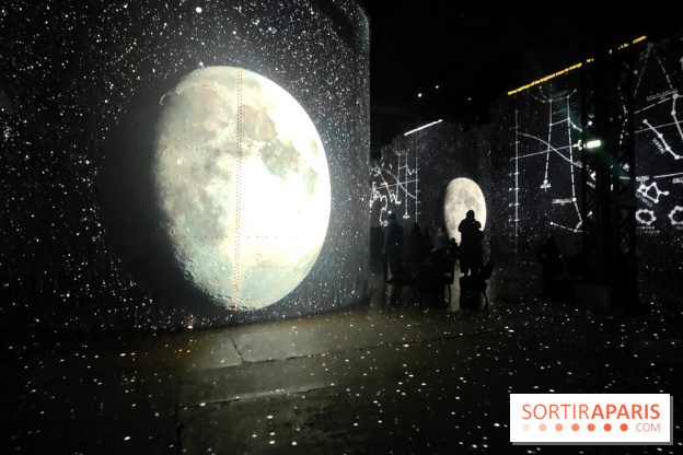 Destination Lune : un voyage immersif dans les étoiles à l'Atelier des Lumières - photos
