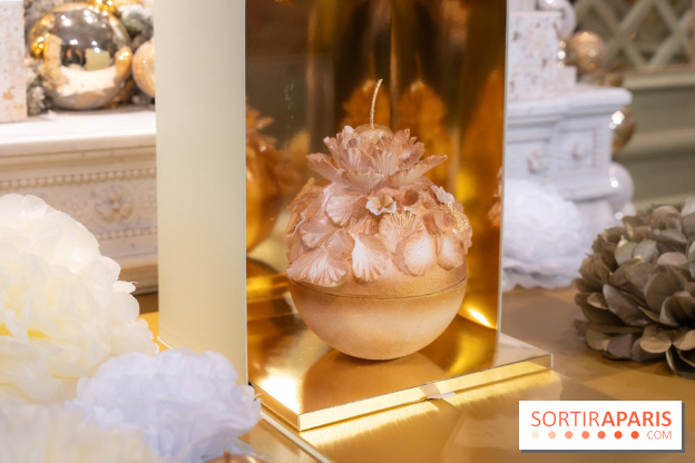 Les bûches et créations de Noël et fêtes de Ladurée 2025