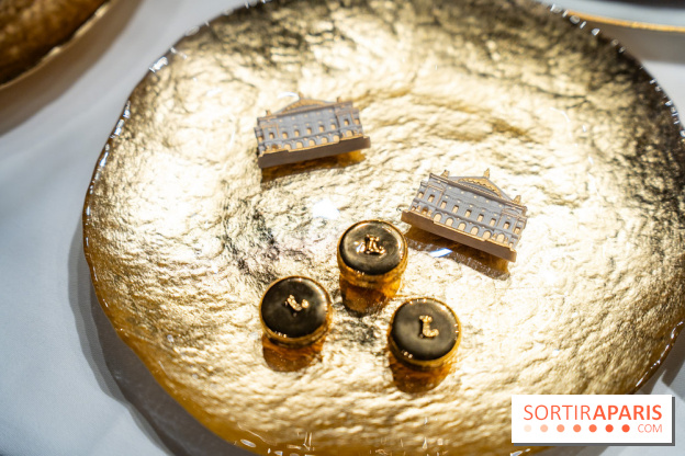 Les bûches et créations de Noël et fêtes de Ladurée 2025 - A7C08202