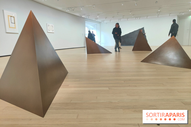 Minimal, quand l'art va à l'essentiel : l'exposition de la Bourse de Commerce se dévoile