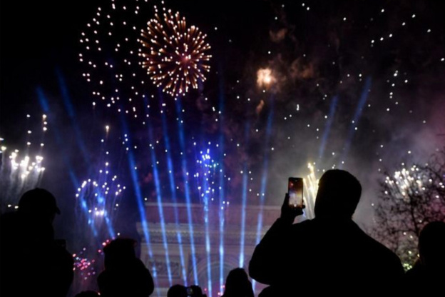 PARIS NEW YEAR 2026 : nouvel an tout inclus et accès à la la Tour Eiffel