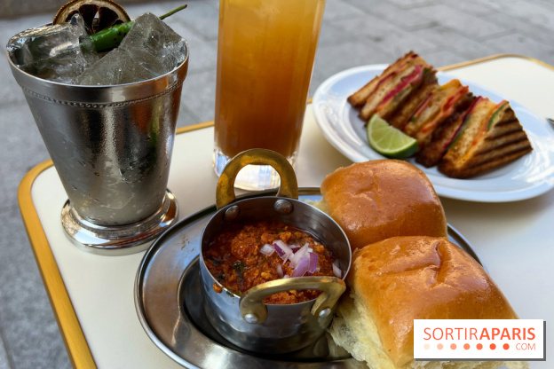 Mumbai Café - Brioches et curry de poulet