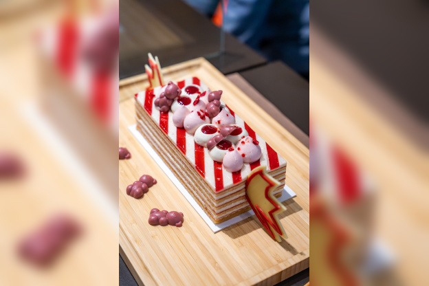 Bûches de Noël et créations de Fête d'Arnaud Larher 2025