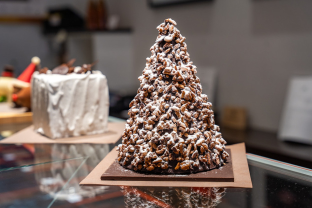 Bûches de Noël et créations de Fête d'Arnaud Larher 2025