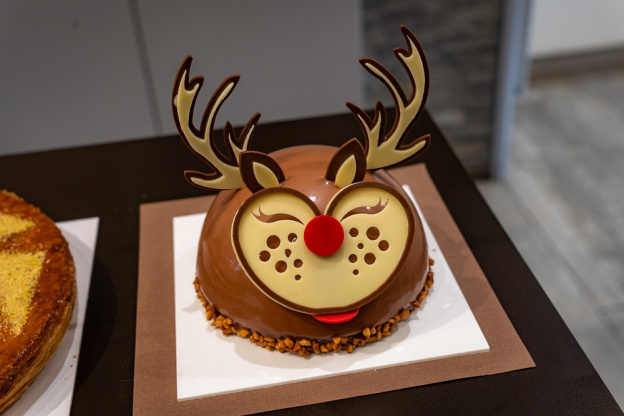 Bûches de Noël et créations de Fête d'Arnaud Larher 2025