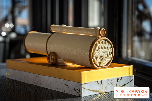 Bûche de Noël du Jules Verne : Voyage Extraordinaire