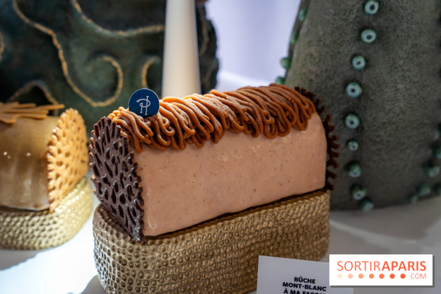 Bûches de Noël et créations de fête 2025 de Pierre Hermé : les Abysses - A7C07829