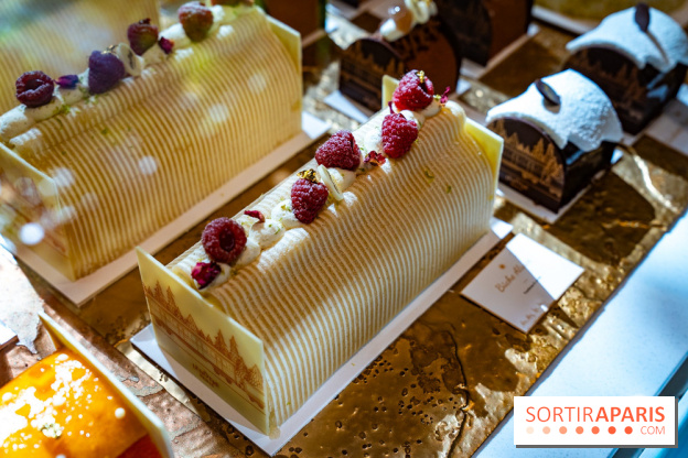 Bûche de Noël Lenôtre 2025 : Le train des Merveilles et les créations de fête - photos - A7C07610