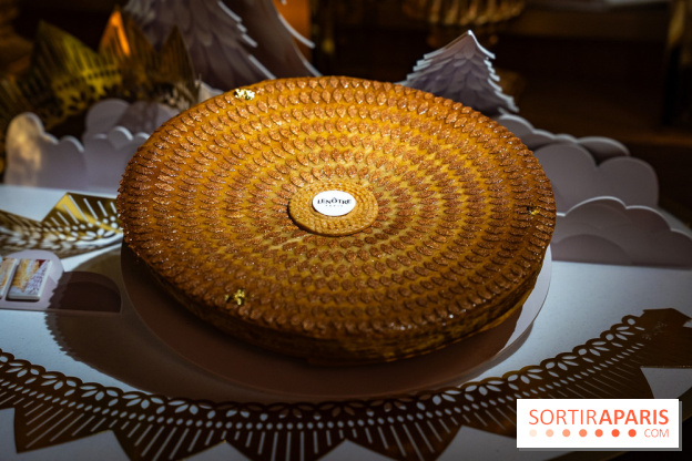 Bûche de Noël Lenôtre 2025 : Le train des Merveilles et les créations de fête - photos - A7C07620