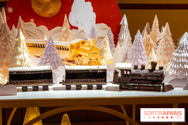 Bûche de Noël Lenôtre 2025 : Le train des Merveilles et les créations de fête - photos