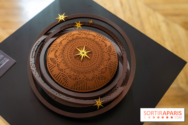 Bûche de Noël Opéra Garnier de la Maison du Chocolat 2025 - photos - A7C07775