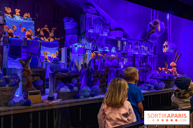 Les vitrines de Noël 2025 du Bon Marché : le grand magasin se métamorphose en (Bon) Marché de Noël - IMG 0682