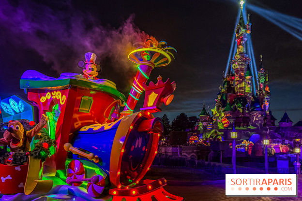 Noël à Disneyland Paris : Disney's Enchanted Christmas - Parade