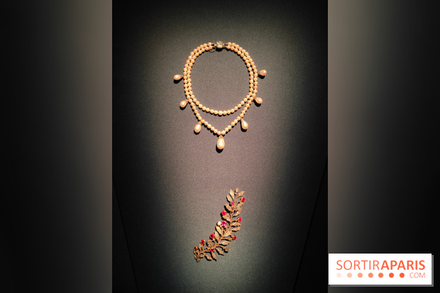 Joyaux dynastiques : une exposition qui brille de mille feux à l'Hôtel de la Marine à Paris - fotor 1765278910185