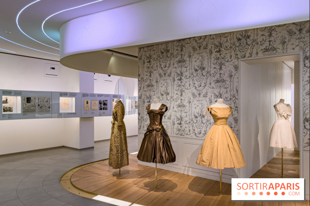 Une double exposition mode à la Galerie Dior et à la Fondation Azzedine Alaïa, à Paris