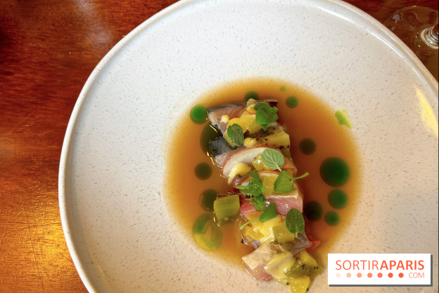 Gramme Paris - Bonite grillée, kiwi, topinambours