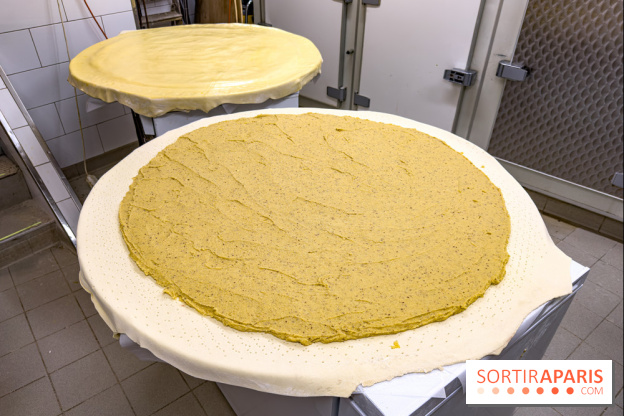 La Galette des Rois 2026 de l'Élysée, fabriquée par la Boulangerie Le Moulin de la Croix Nivert - IMG 7285