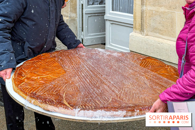 La Galette des Rois 2026 de l'Élysée, fabriquée par la Boulangerie Le Moulin de la Croix Nivert - IMG 7461