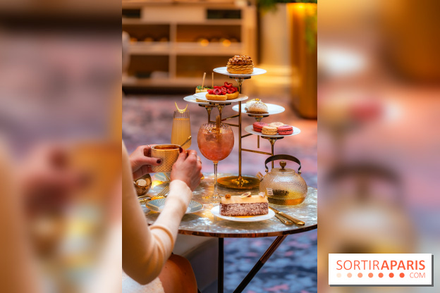 Le tea time Emily in Paris de l'Hôtel du Louvre - A7C04041