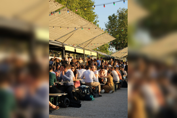 ANNETTE K PASSE EN MODE DOLCE VITA POUR LE MOIS DE MAI