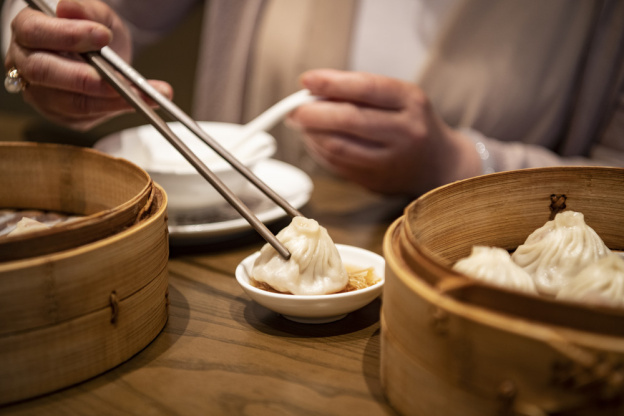 Nouvel An Lunaire à l’Hippodrome Paris-Vincennes : l’Année du Cheval en fête - iStock 1160979717