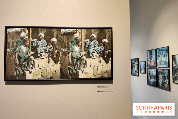 Le monde colorié à la main, l'exposition de photos anciennes à la galerie Roger-Viollet
