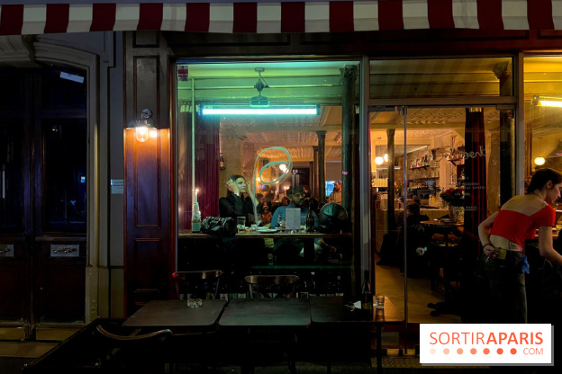 Présent - Devanture terrasse