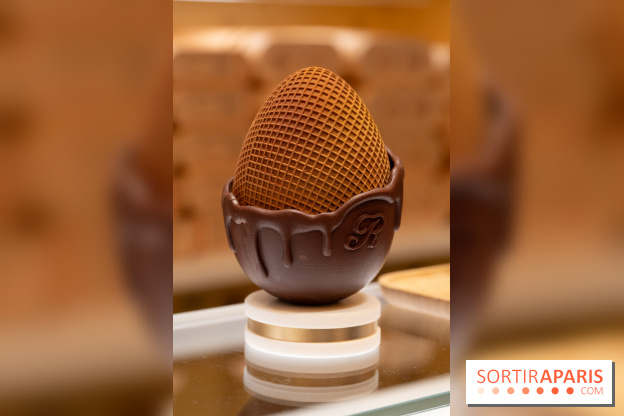 L'oeuf de Pâques gaufrette et chocolats du Ritz Paris le Comptoir