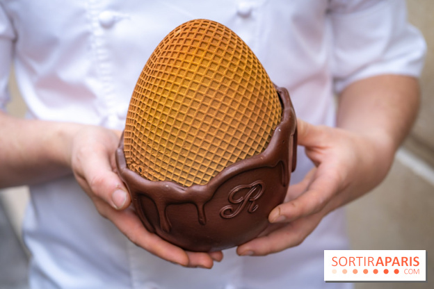 L'oeuf de Pâques gaufrette et chocolats du Ritz Paris le Comptoir