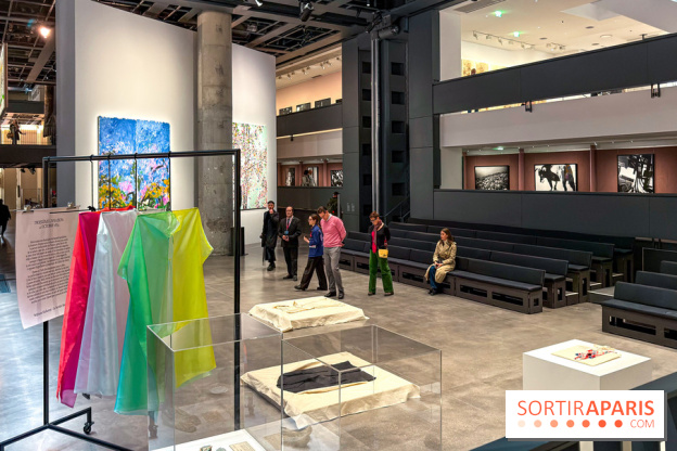 Le Musée Vivant de la Mode d'Olivier Saillard : exposition-performance à la Fondation Cartier - IMG 6119
