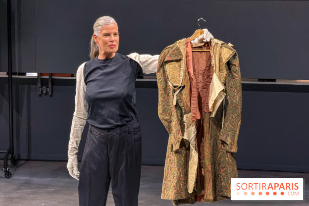 Le Musée Vivant de la Mode d'Olivier Saillard : exposition-performance à la Fondation Cartier - IMG 6177